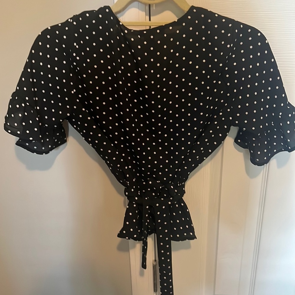 NWT polka dot peplum top